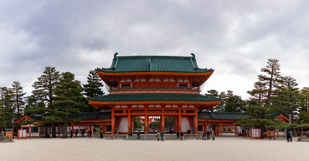 things to do shinjuku shrine