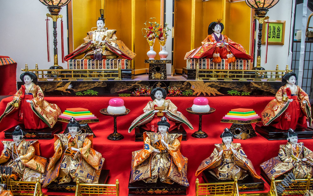 hinamatsuri festival in japan